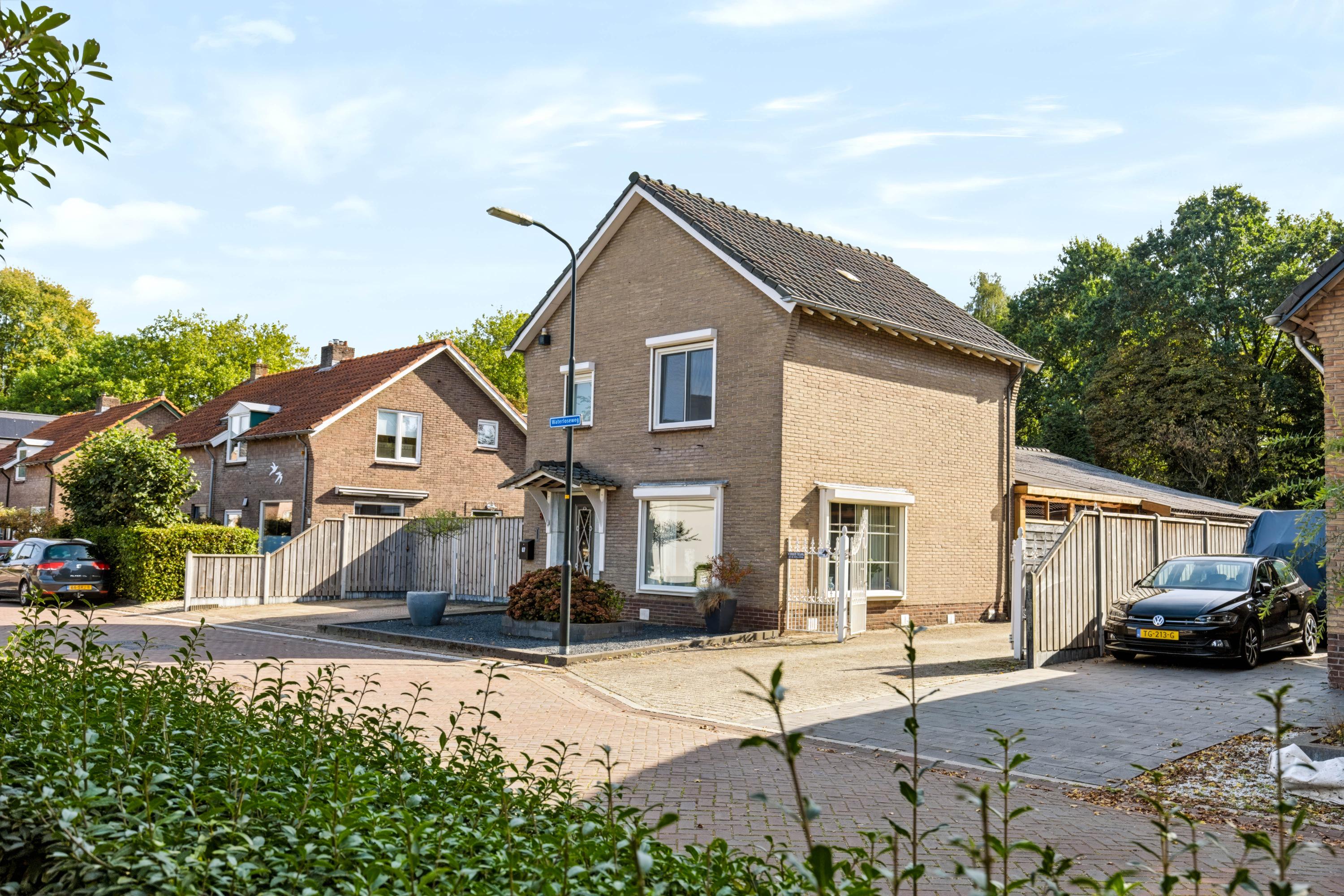 Vrijstaande woning te koop: Waterloseweg 87, Apeldoorn